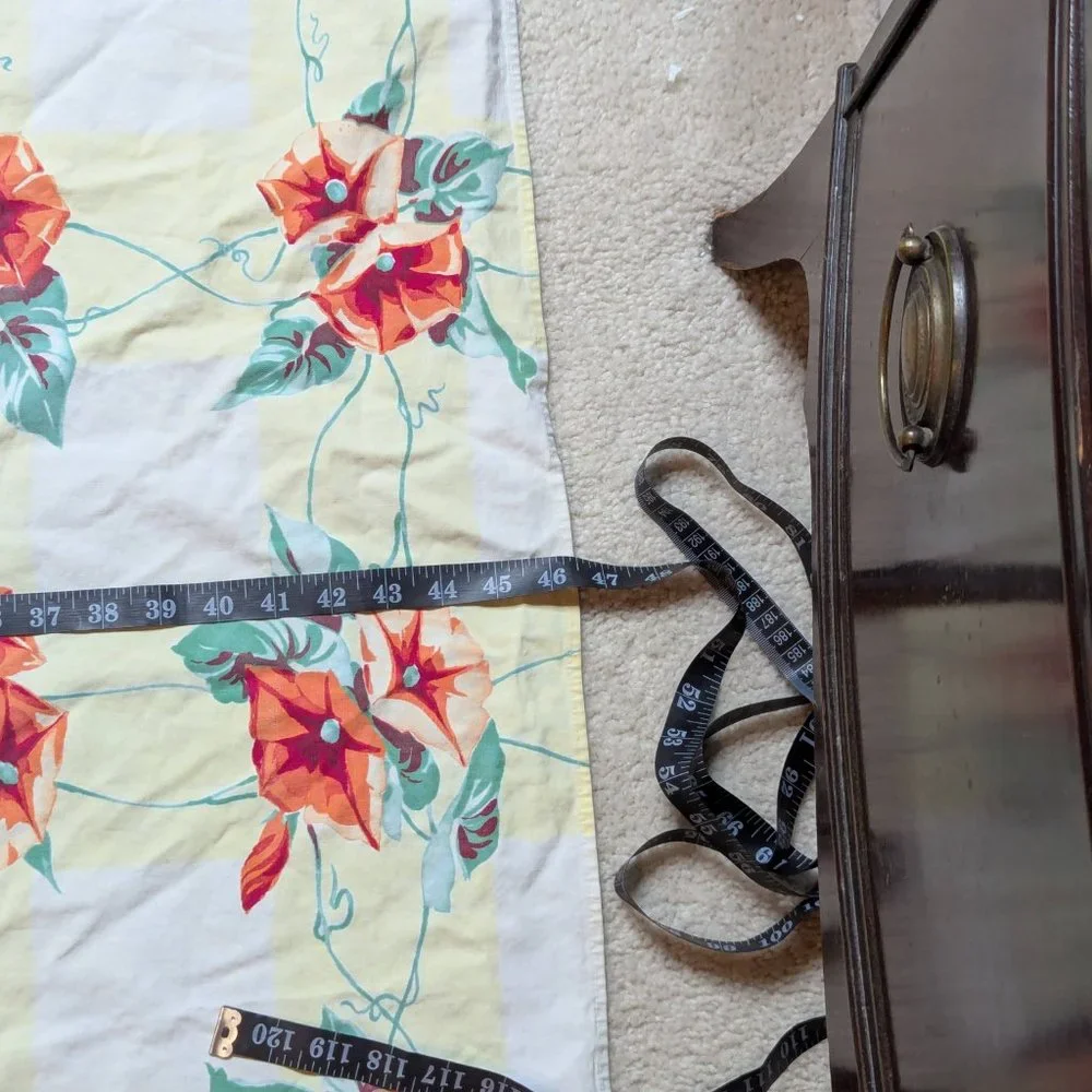 Vintage Floral Rectangle Table Cloth 46.5